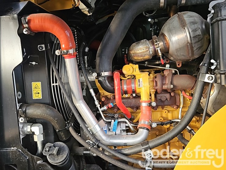 caterpillar-910-image-23