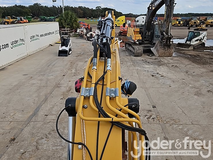 2019-caterpillar-311-flrr-image-31