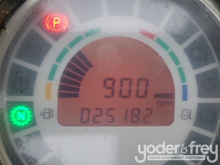 2017-jcb-9tft-image-32