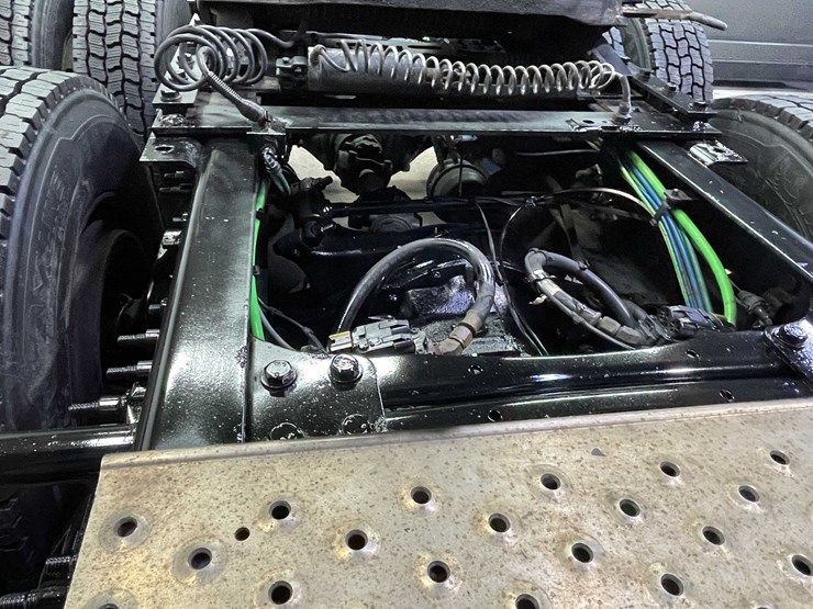 #6223-•-2022-freightliner-cascadia-semi-truck-(title-in-delay)-image-36