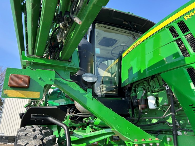 2015-john-deere-r4030-image-8