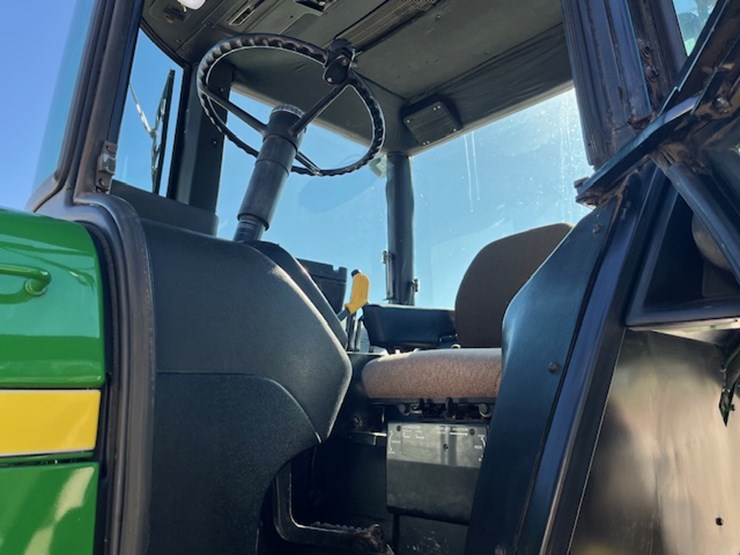 1980-john-deere-4440-full-restore-image-9