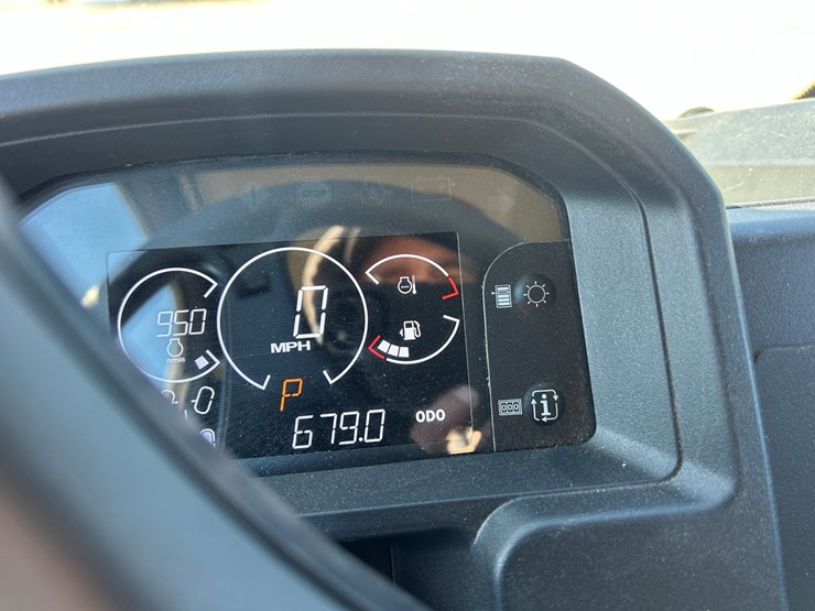 2024-john-deere-xuv-845r-image-17