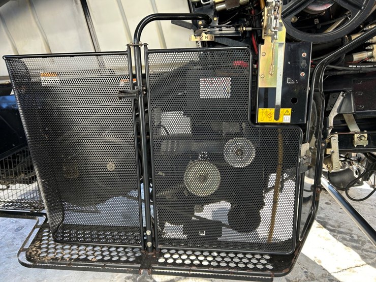 2007-case-ih-7010-image-69