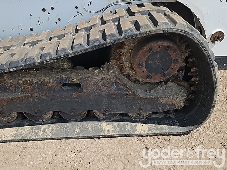 2017-bobcat-t770-image-65