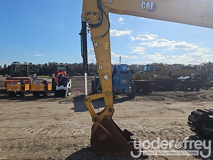 2022-caterpillar-315-gc-image-17