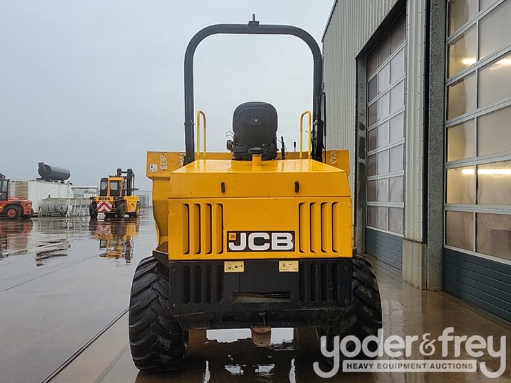 2017-jcb-9tft-image-4