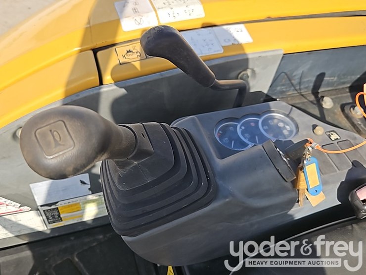 2015-caterpillar-303e-cr-image-33