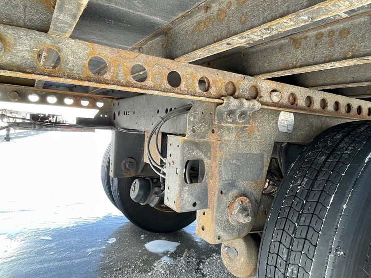 2023-stoughton-trailer-image-28