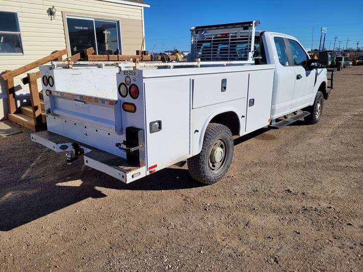 2017-ford-f350-image-4