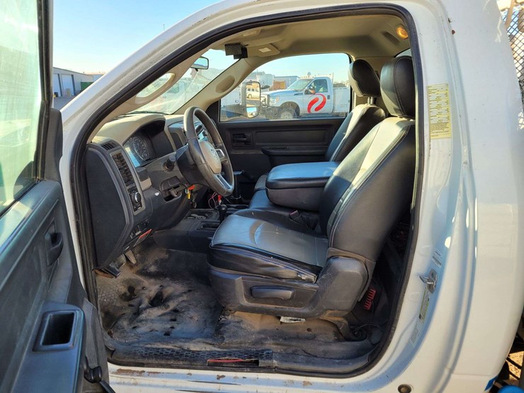 2011-ram-4500-slt-image-14