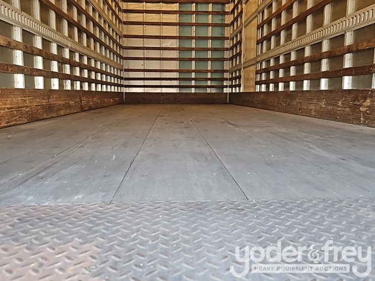 2016-international-durastar-4300-image-20