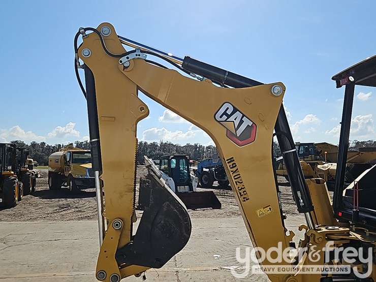 2023-caterpillar-420-xe-image-18