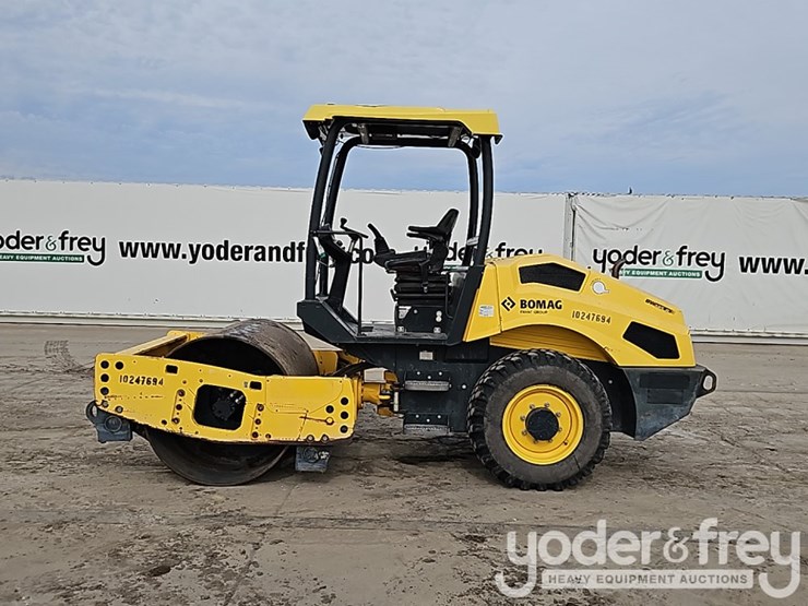 2018-bomag-bw145d-5-image-3