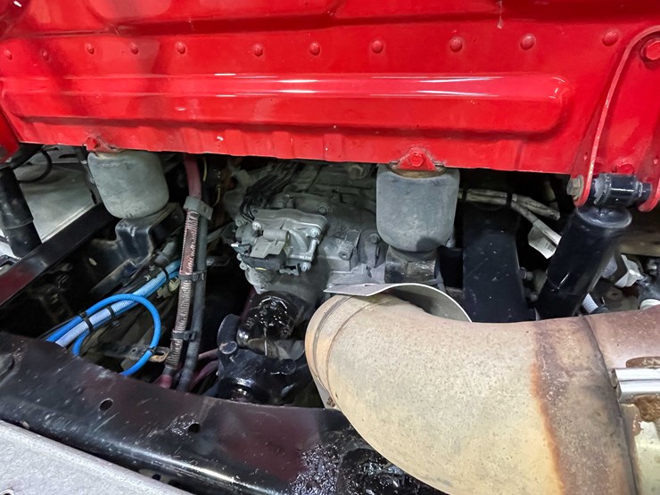 #6227-•-2018-freightliner-cascadia-day-cab-semi-truck-(title-in-delay)-image-32