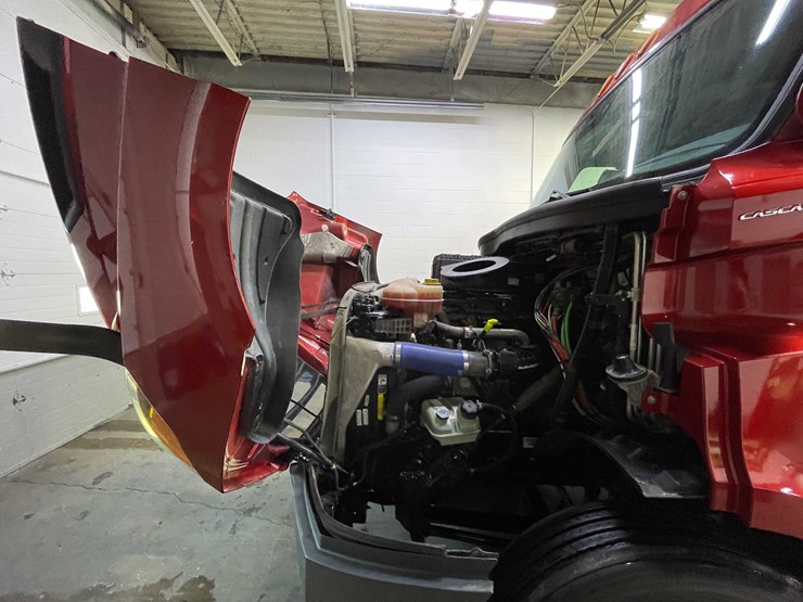 #6226-•-2021-freightliner-cascadia-semi-truck-(title-in-delay)-image-93