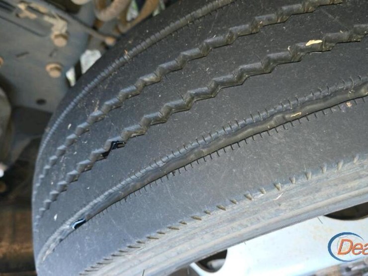 2012-ford-f550-image-37