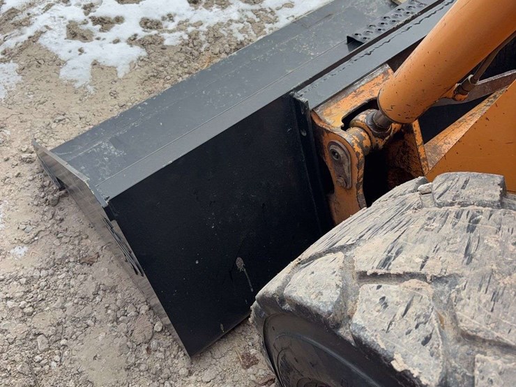 2005-case-85-xt-image-14