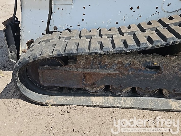 2017-bobcat-t770-image-61