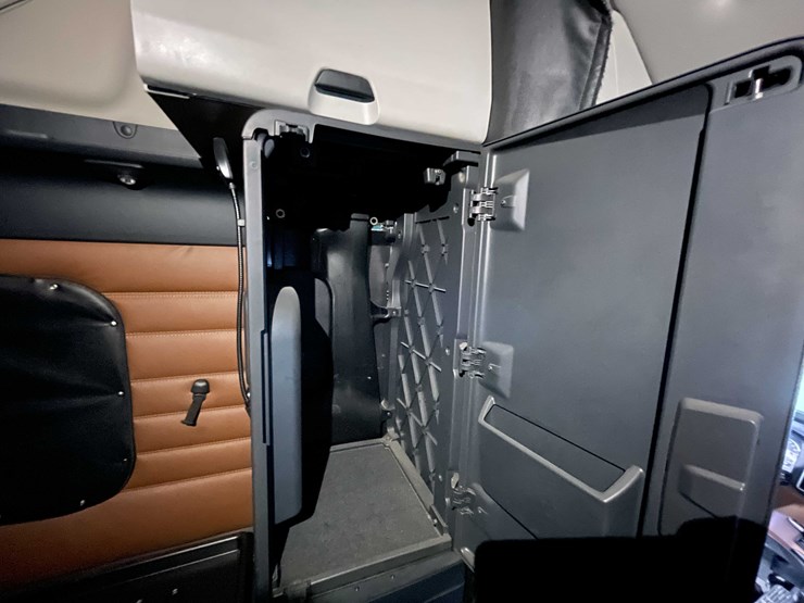 #6223-•-2022-freightliner-cascadia-semi-truck-(title-in-delay)-image-81