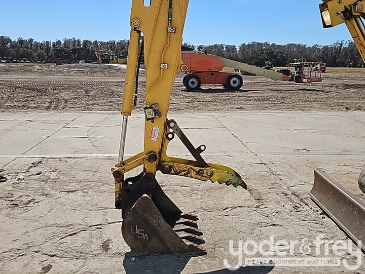 2020-kobelco-sk35sr-6e-image-18