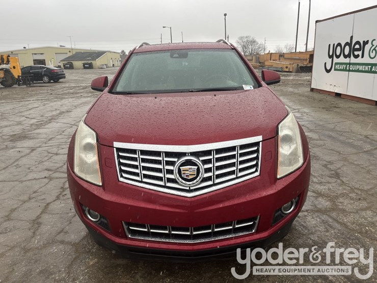 2014-cadillac-srx-image-40