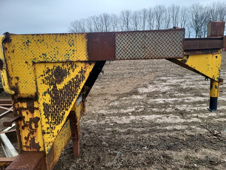 gooseneck-triaxle-trailer-frame---no-title-image-30