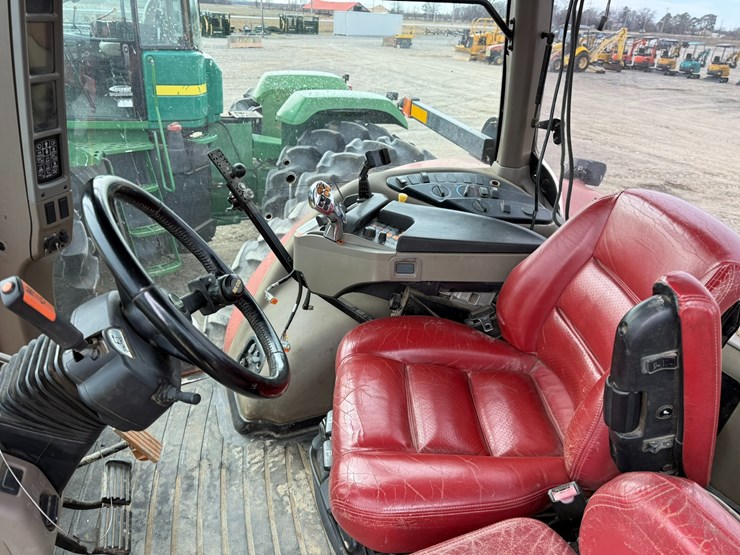 2015-case-ih-340-image-47