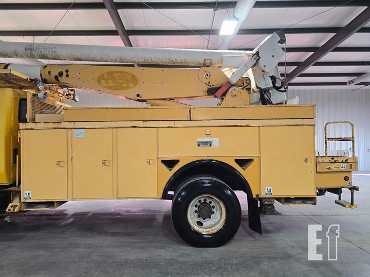 2002-international-durastar-4400-image-9