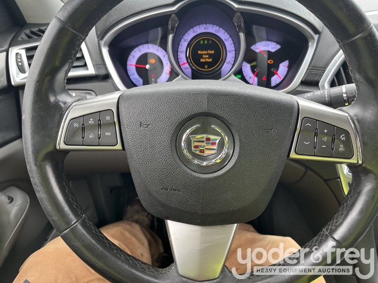 cadillac-srx-image-22