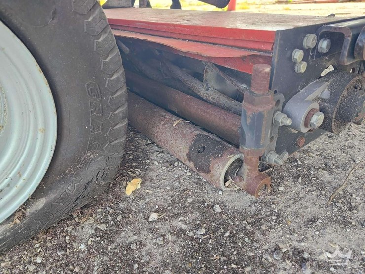 2014-jacobsen-tri-king-commercial-reel-mower-image-22