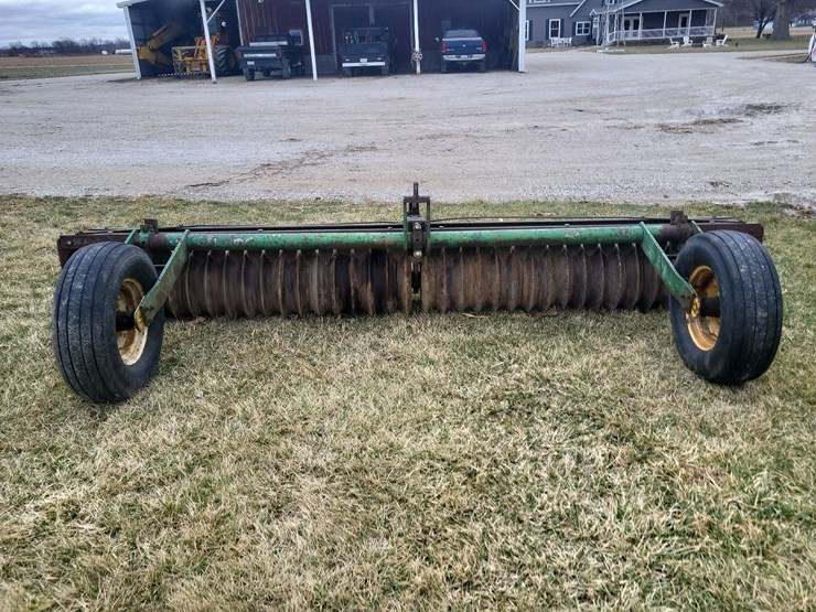 brillion-cultipacker-w/transport-wheels-image-4