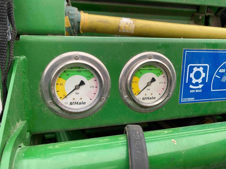 mchale-750-v6-round-baler,-image-44