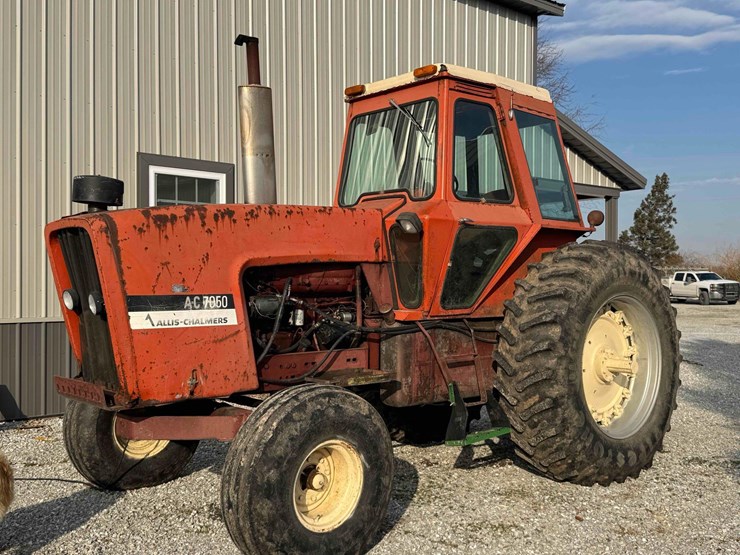 1973-allis-chalmers-7050-tractor-image-4
