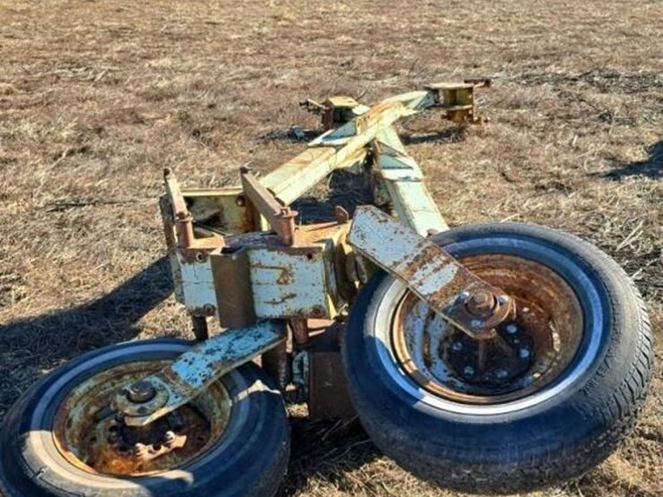 kmc-assist-wheels-image-3