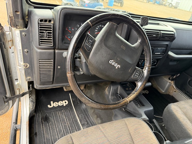 2004-jeep-wrangler-image-18