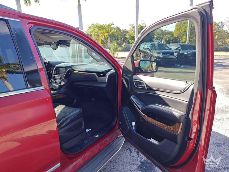 2015-gmc-yukon-denali-image-31