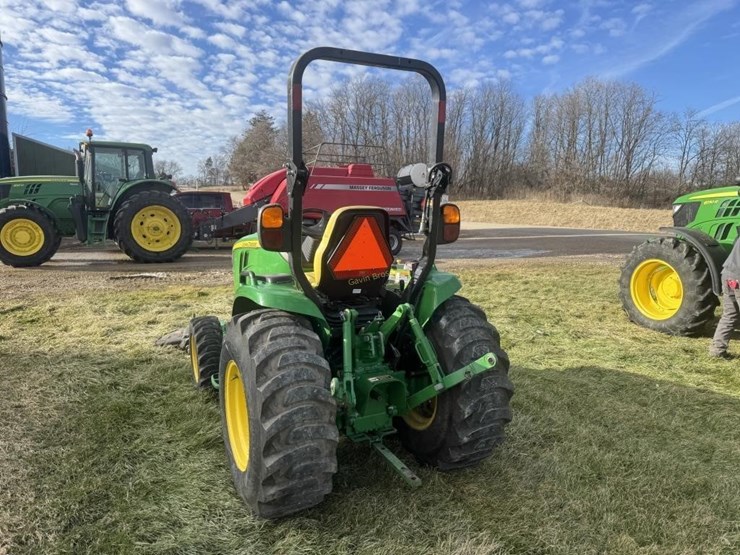 john-deere-3033r-image-7