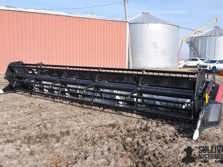 2004-agco-25'-platform-head-image-1