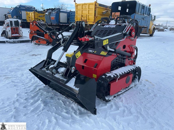 2026-unused-captok-ck380c-tracked-mini-skid-steer-image-1