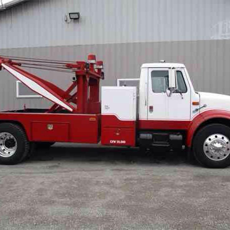 1984 INTERNATIONAL S1900