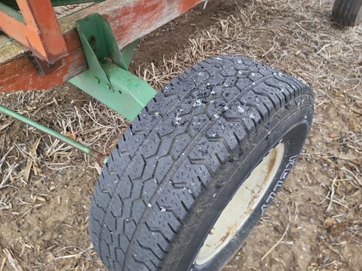 hopper-wagon-w/running-gear-image-10