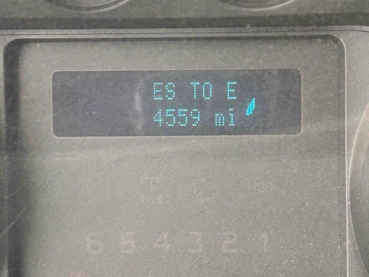 2015-ford-f350-image-21