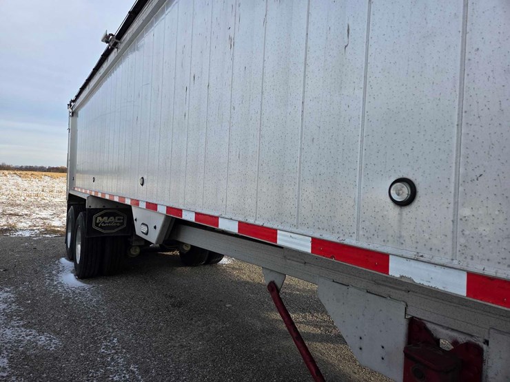 2010-east-genesis-34'x66"x96"-aluminum-frameless-dump-trailer-image-9