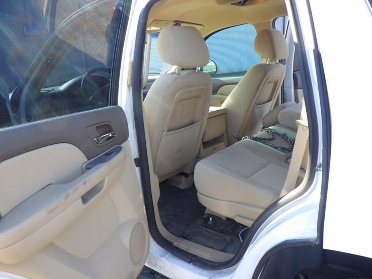 2014-chevrolet-tahoe-image-7