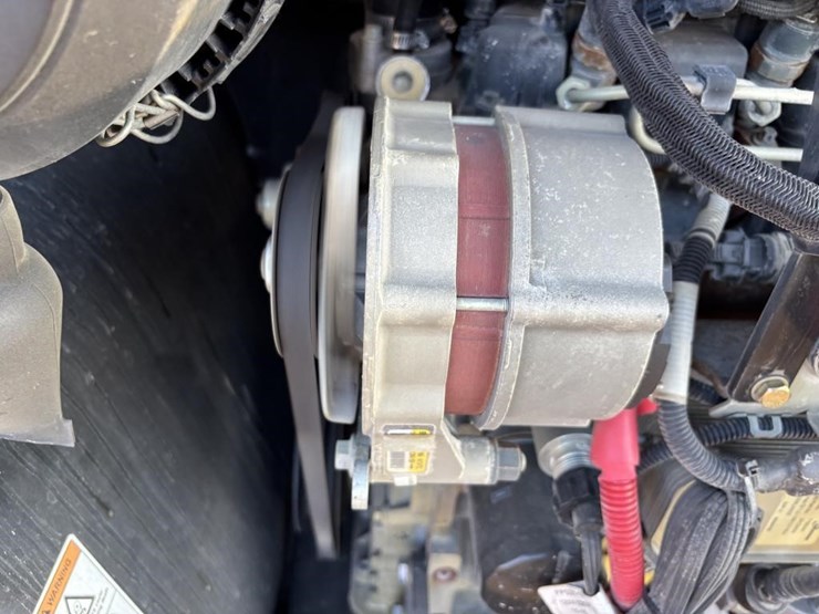 2015-jlg-g5-18a-image-39