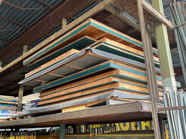 #2291-•-wooden-ice-shanty-image-1