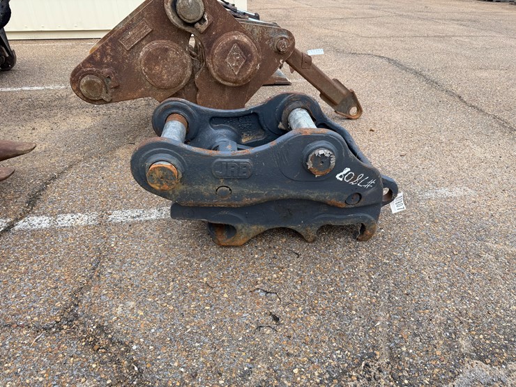 #7807-•-jkb-quick-coupler-for-excavator-bucket-image-7