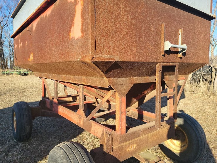 hopper-wagon-w/running-gear-image-35