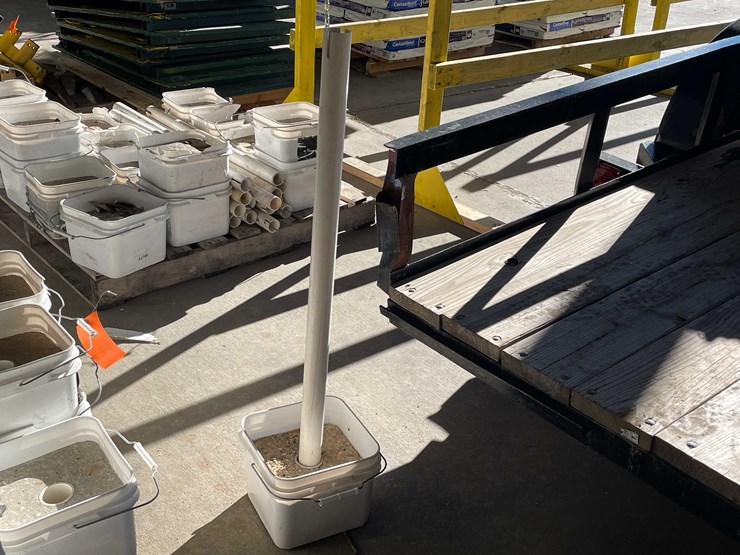 #2788-•-portable-safety-barrier-image-11